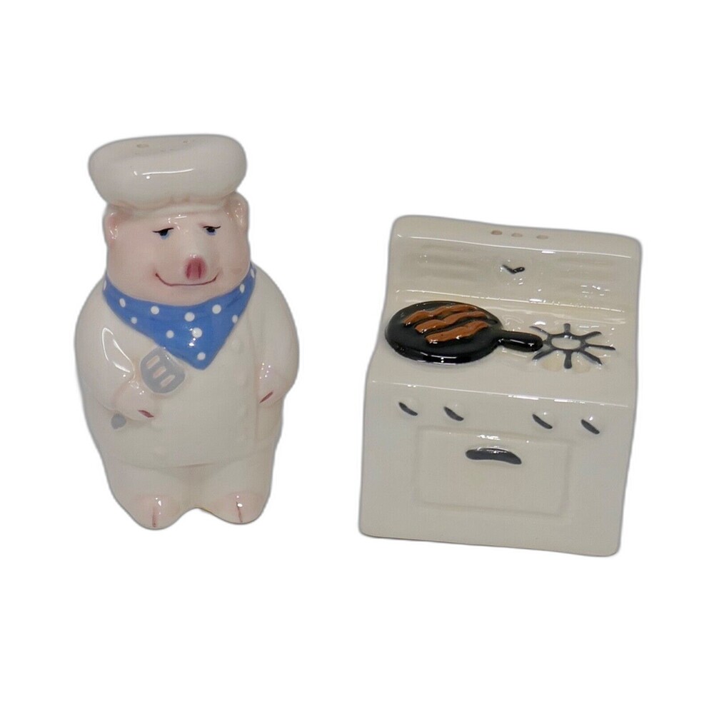 Clay Art Chef Pig Cooking Bacon On Stove Salt Pepper Shakers